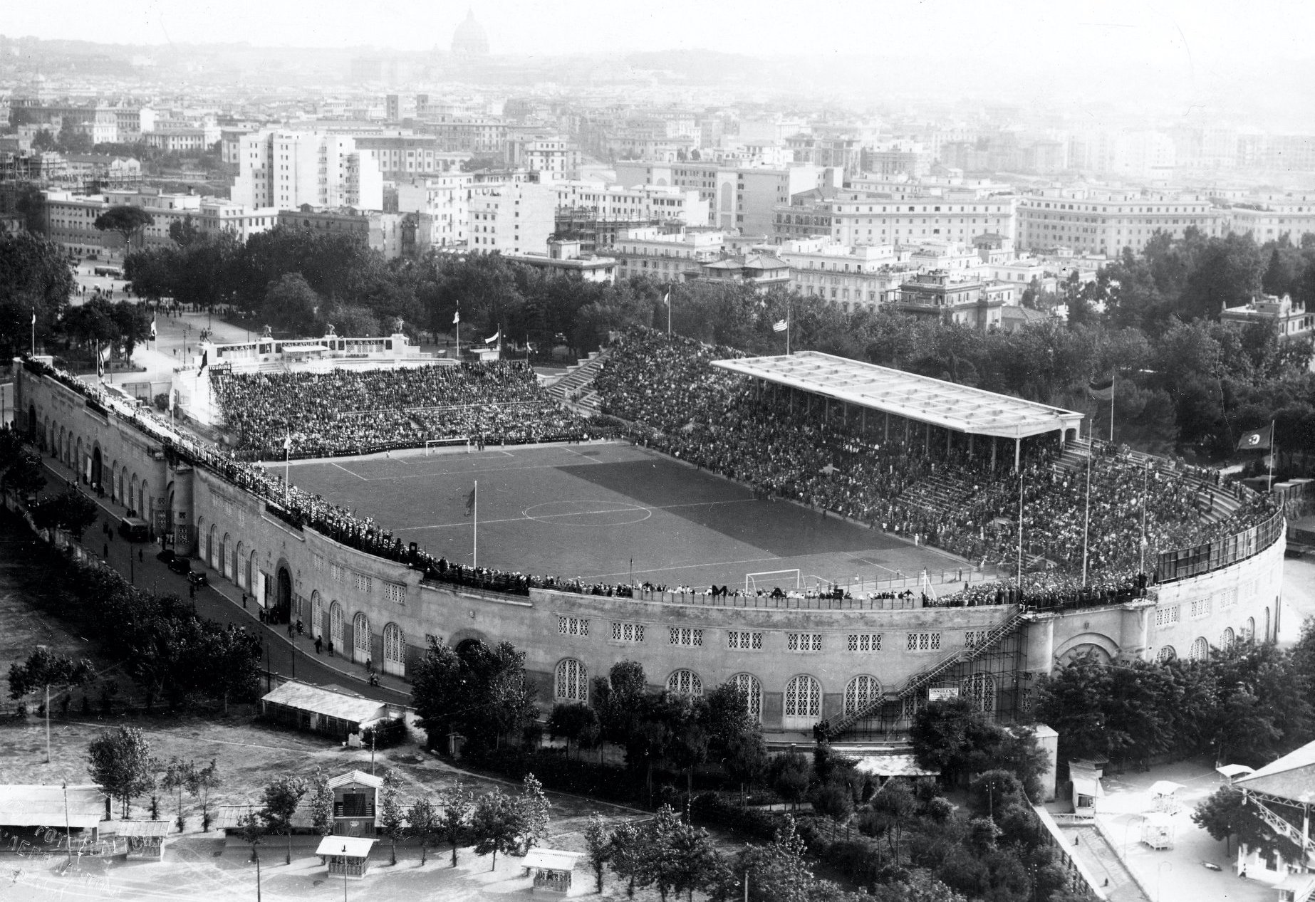 Stadion Bologna FC w 1934 roku, kiedy odbył się final MŚ