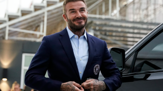 Beckham, garnitur