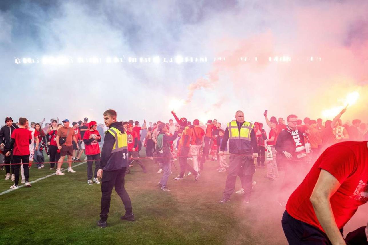 Slavia Praga, kibice na boisku